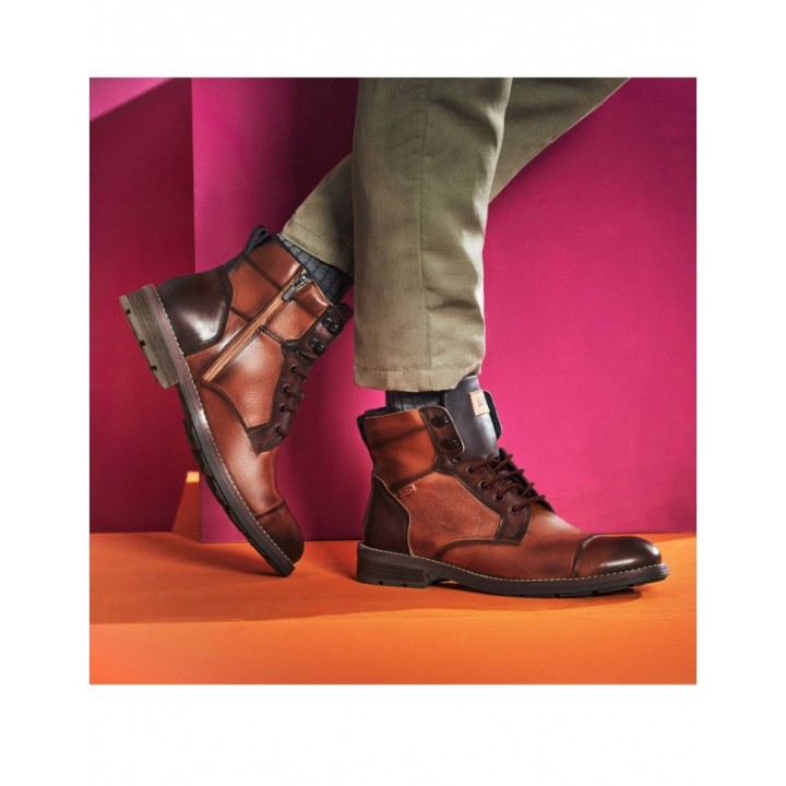 PIKOLINOS Botas Cordones Cuero