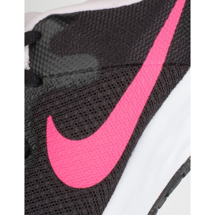NIKE Revolution 6 Negras Logo Fucsia