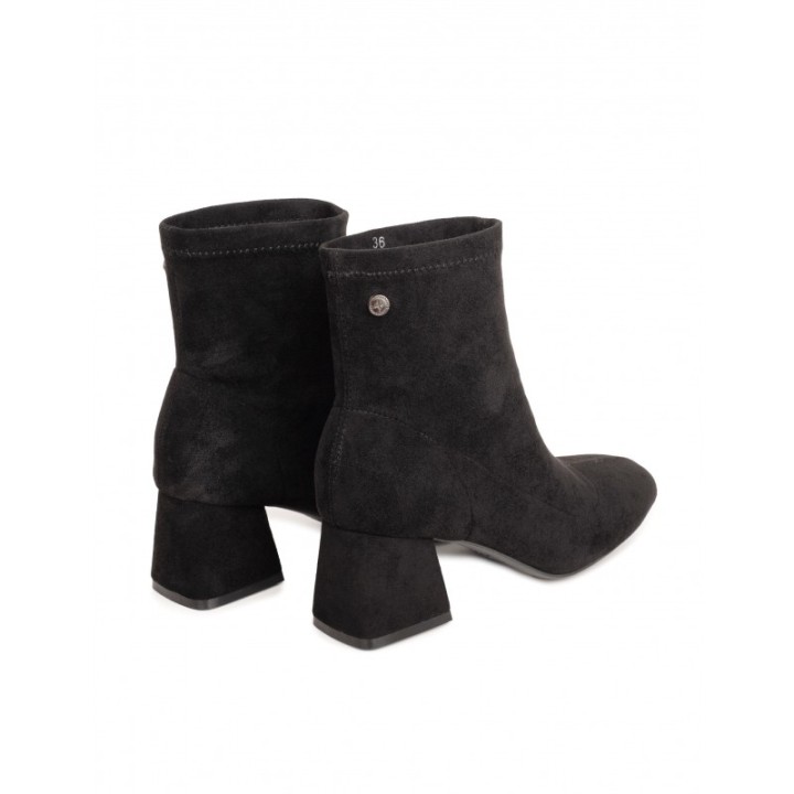 XTI Botines Veganos Tacon Cuadrado Negros