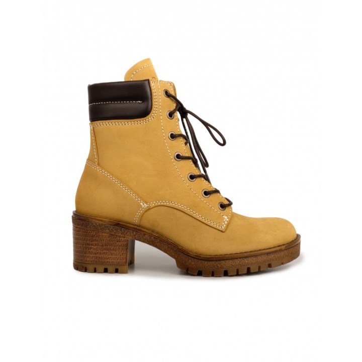 Botas Cordones Suela Track Mostaza PERA LIMONERA
