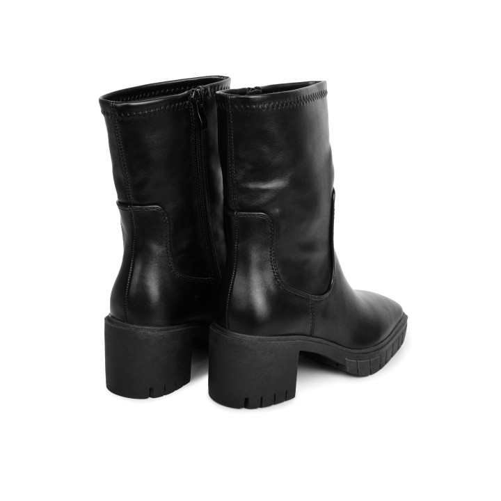 Botines Puntera Cuadrada Negros