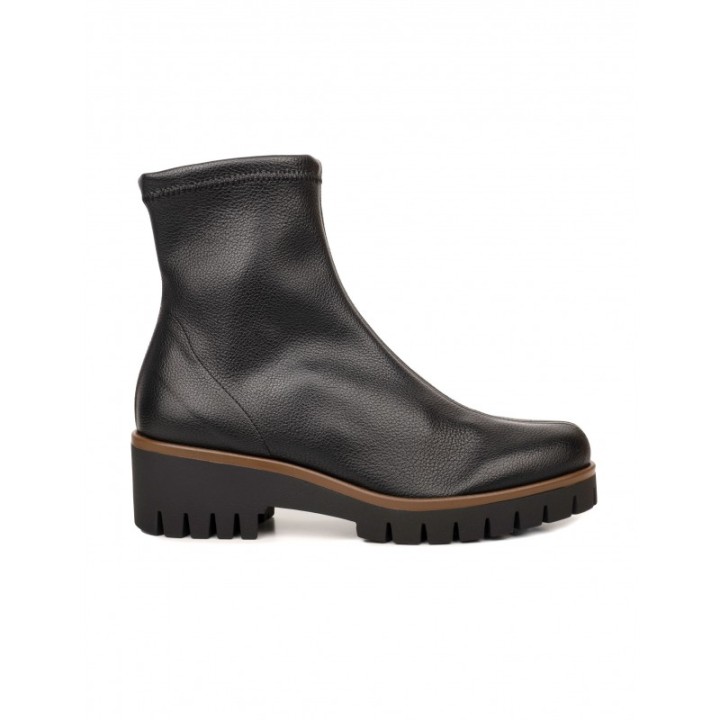 Botines Piel Suela Track Negros PERA LIMONERA
