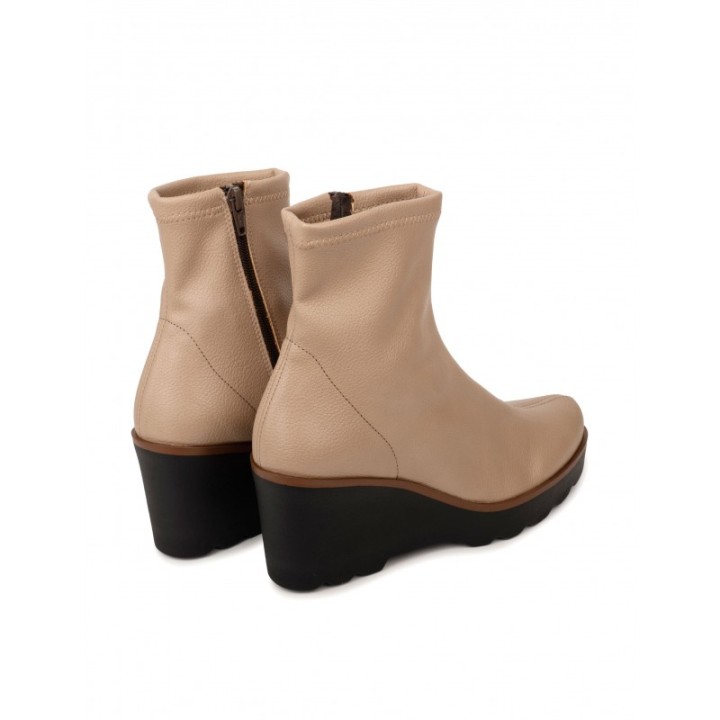 Botines Cuna Piel Beige PERA LIMONERA