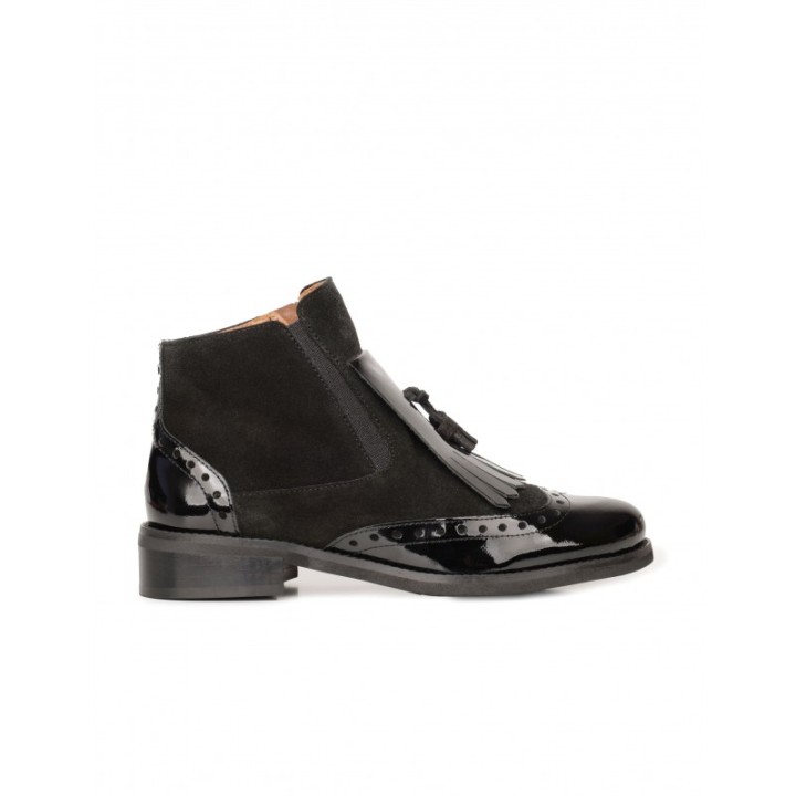 SALONISSIMOS Botines Planos Charol Negros