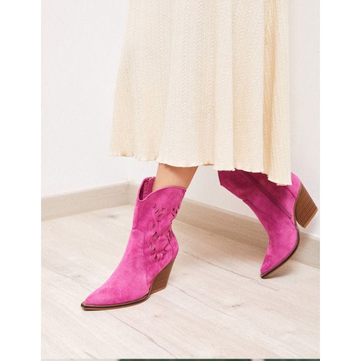 Botines Camperos Calados Tacon Fucsia