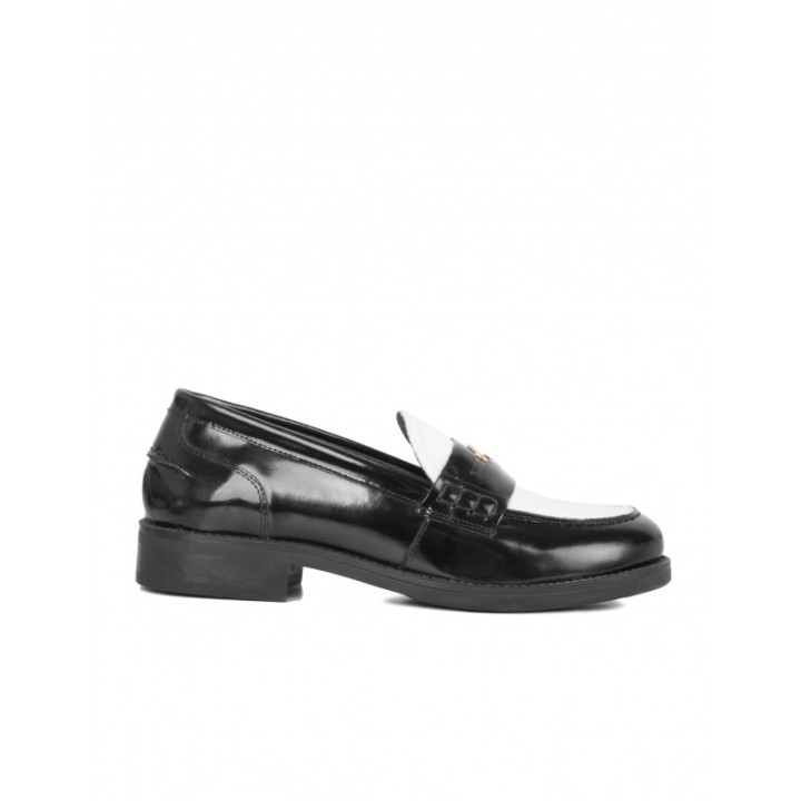 BRYAN Mocasines Bicolor Negros
