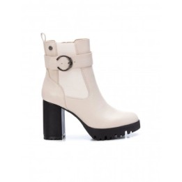 Botines Tacon Ancho Hebilla Beige XTI