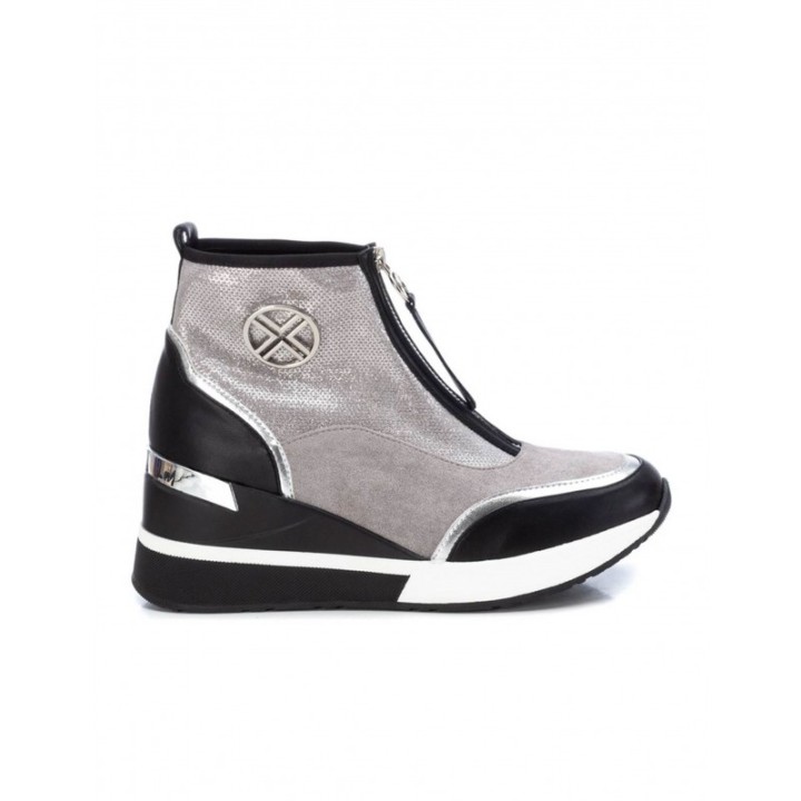XTI Botines Deportivos Cuna Plateados
