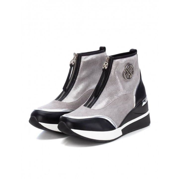 XTI Botines Deportivos Cuna Plateados