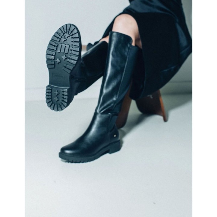 MUSTANG Botas Altas Planas Negras