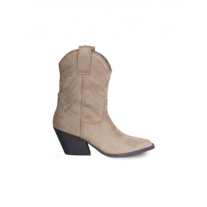 Botines Camperos Costuras Tacon Beige