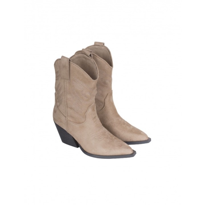 Botines Camperos Costuras Tacon Beige