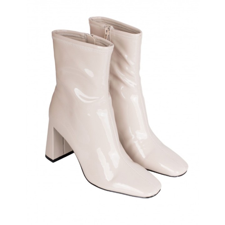 Botines Tacon Charol Beige