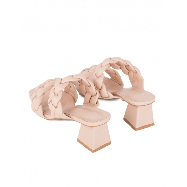 Zueco Tiras Trenzadas Beige