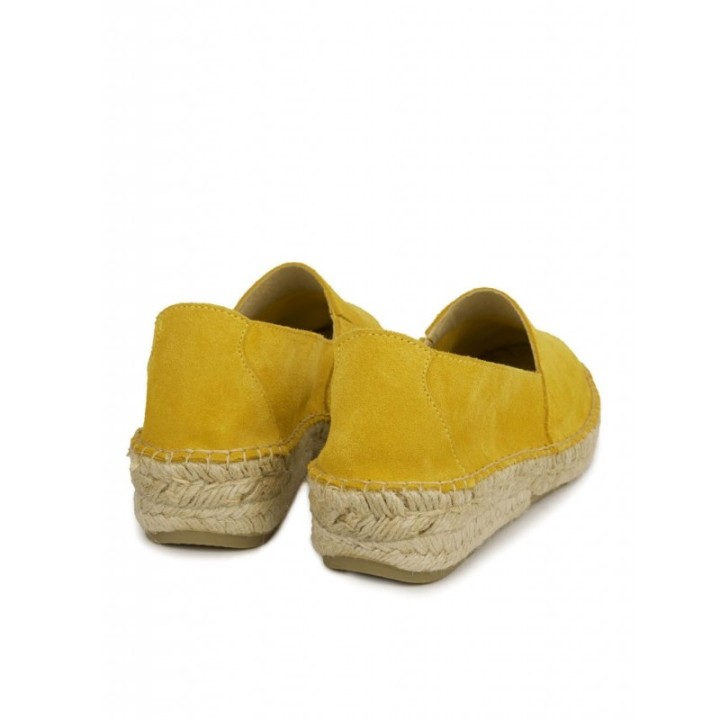 Alpargatas Cuna Cerradas Amarillo PERA LIMONERA
