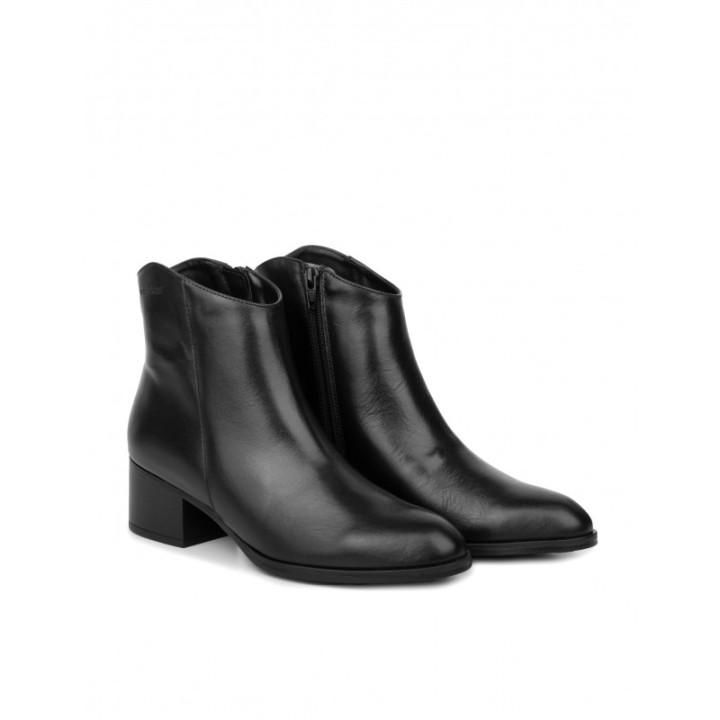 WONDERS Botines Camperos Negros