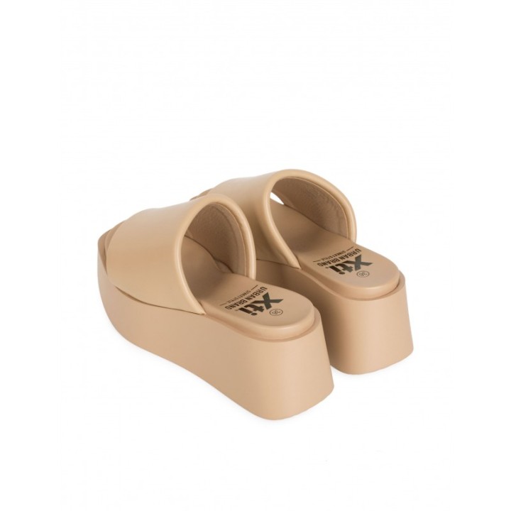 XTI Zuecos Plataforma Beige