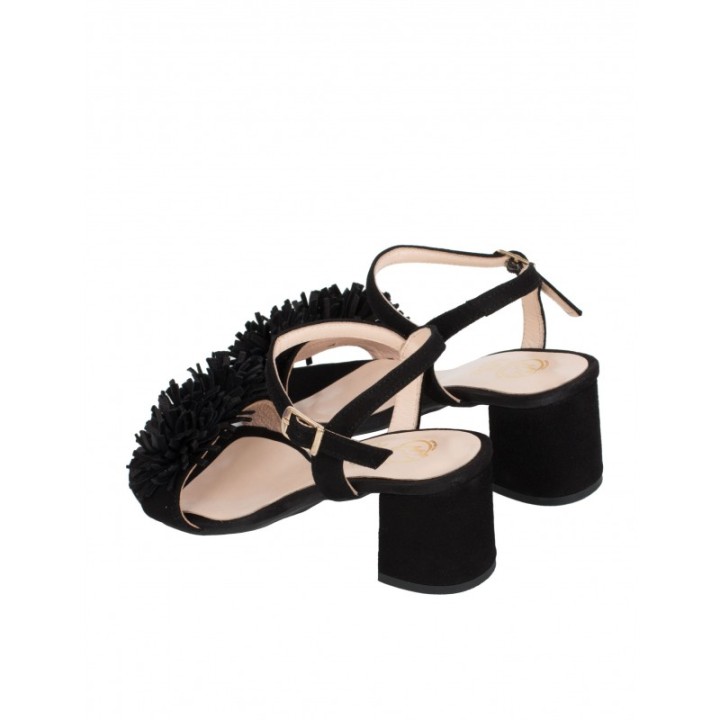 Sandalias Fiesta Pompon Negras PERA LIMONERA