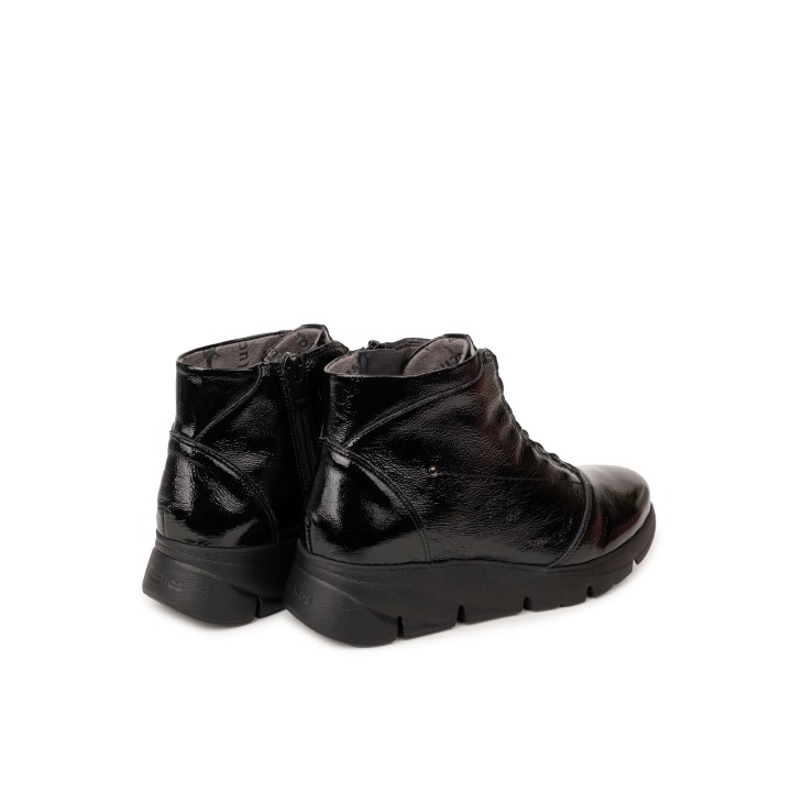 FLUCHOS Botines Cordones Elasticos Charol Negro
