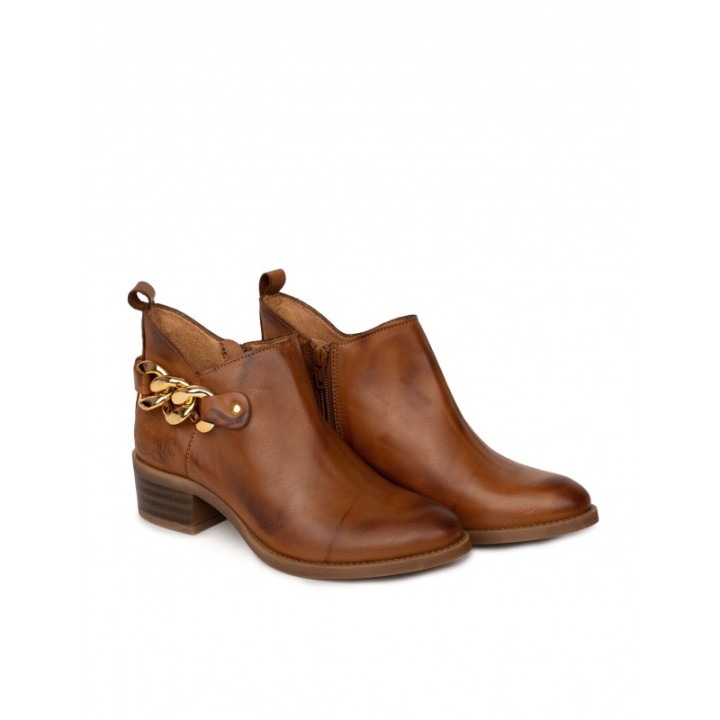 Botines Tobilleros Cuero Cadena Dorada PERA LIMONERA