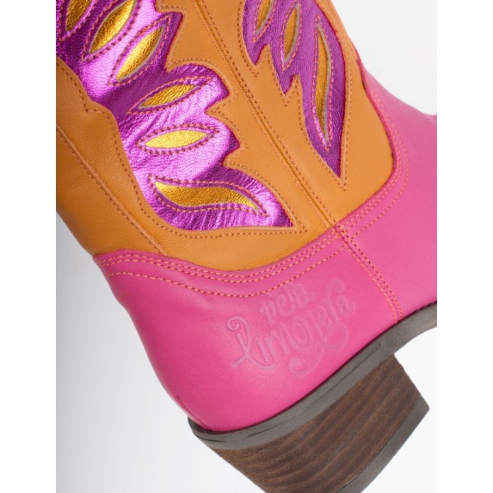 Botas Camperas Costuras Combinadas Rosas