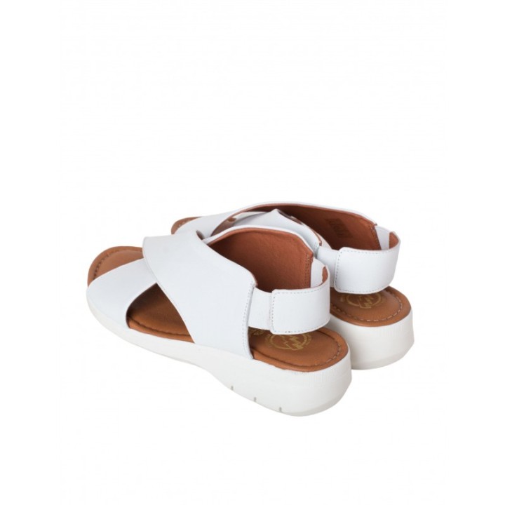 Sandalias Piel Tiras Cruzadas Blancas PERA LIMONERA