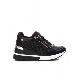 XTI Zapatillas Cuna Acolchadas Negras