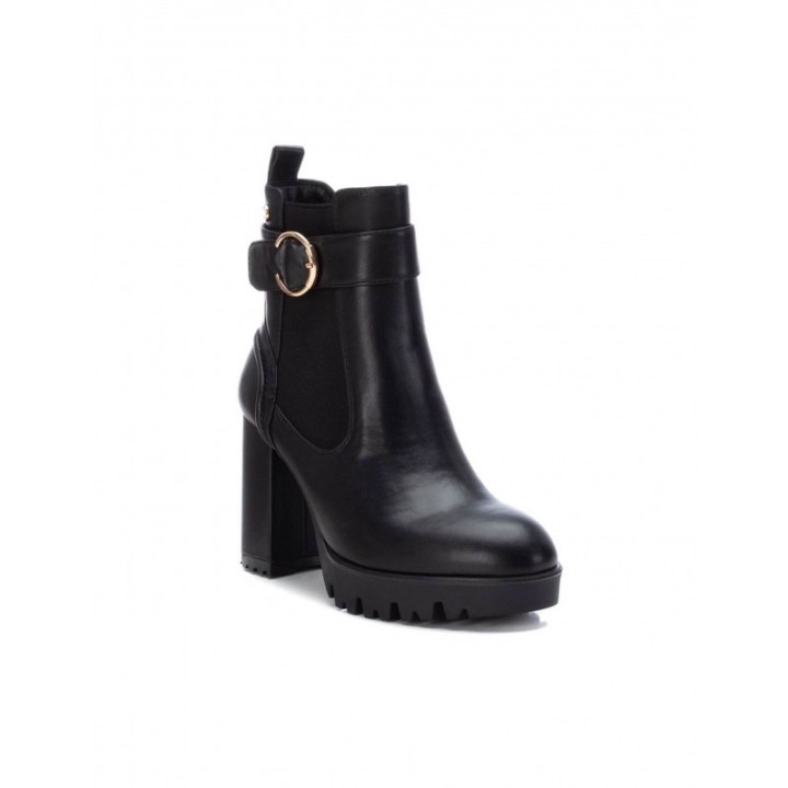 Botines Tacon Ancho Hebilla Negros XTI