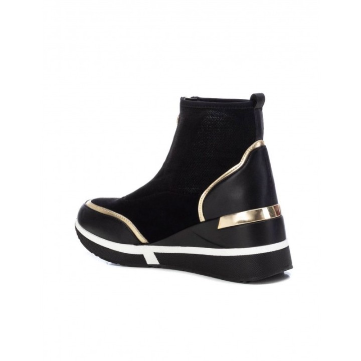 Botines Deportivos Cuna Negros XTI