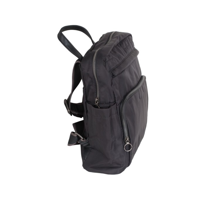 Mochila Cuadrada Nylon Negra