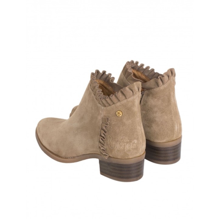 Botines Tobilleros Volantes Taupe PERA LIMONERA
