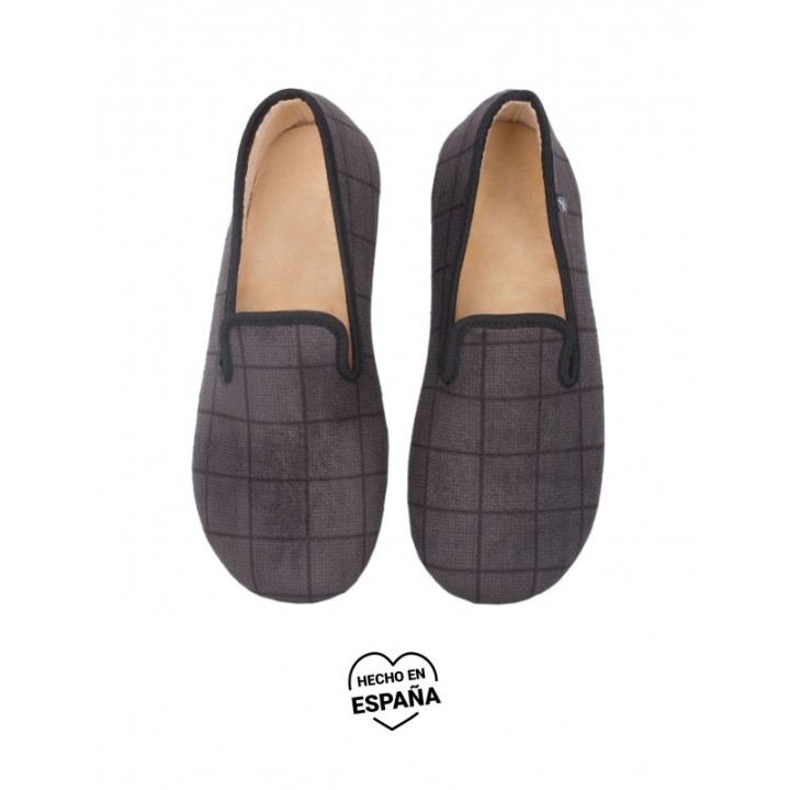 Zapatillas Cerradas Cuadros
