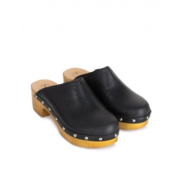 Zuecos Tachuelas Piel Negros PERA LIMONERA