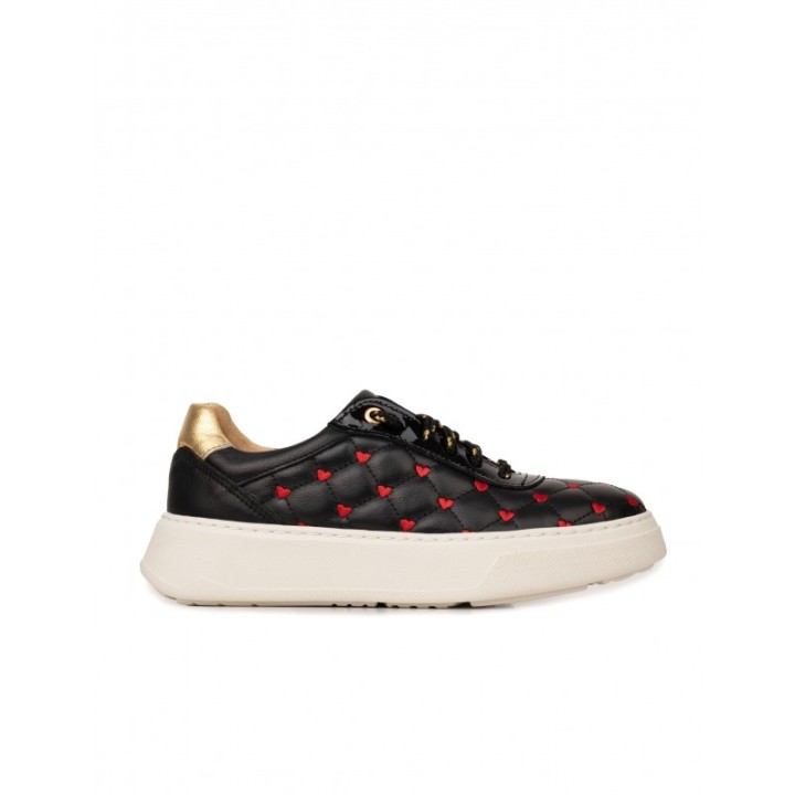 Zapatillas Piel Corazones Negras PERA LIMONERA