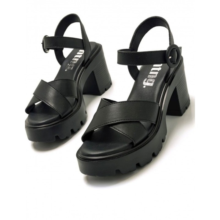 MUSTANG Sandalias Tacon Track Negras