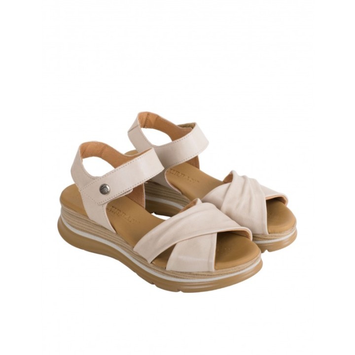 PAULA URBAN Sandalias Cuna Tiras Cruzadas Beige