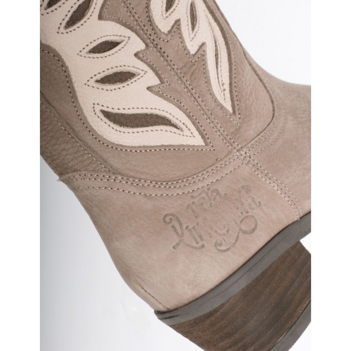 Botas Camperas Costuras Combinadas Taupe