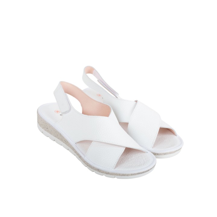 DOCTOR CUTILLAS Sandalias Cuna Piel Blancas