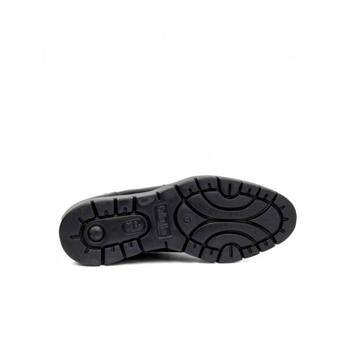 CALLAGHAN Zapatos Cuna Charol Negros