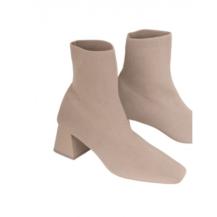 Botines Calcetin Tacon Cuadrado Taupe
