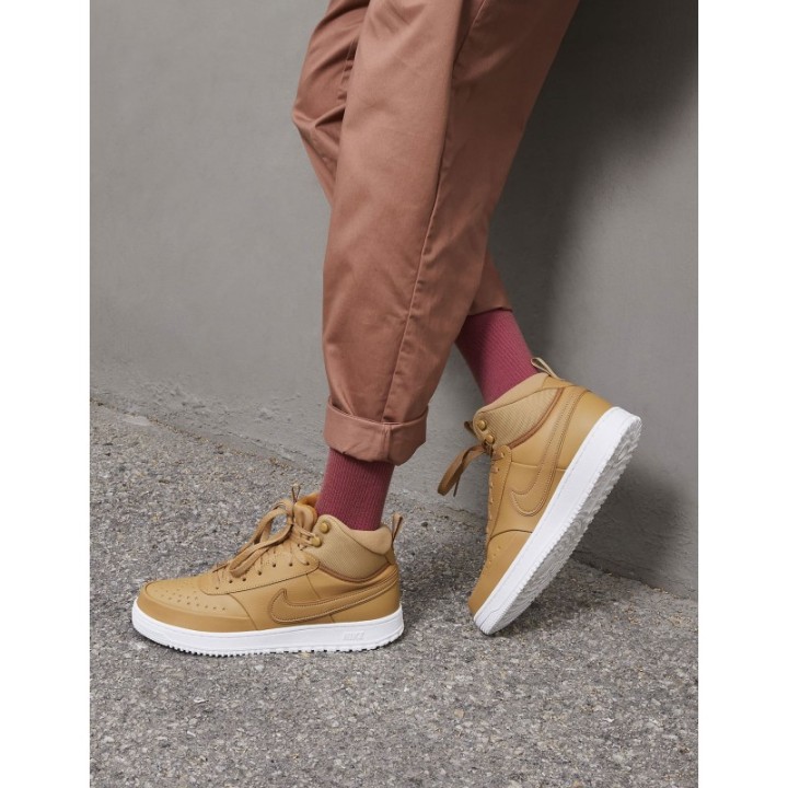Zapatillas NIKE Court Vision Mid Winter Mostaza